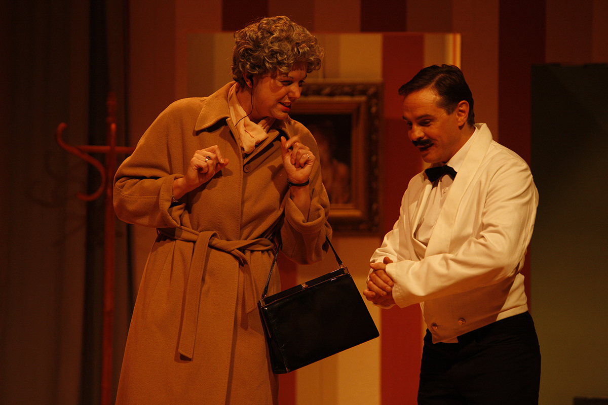 MKTOC - Fawlty Towers: Mrs Richards & Manuel